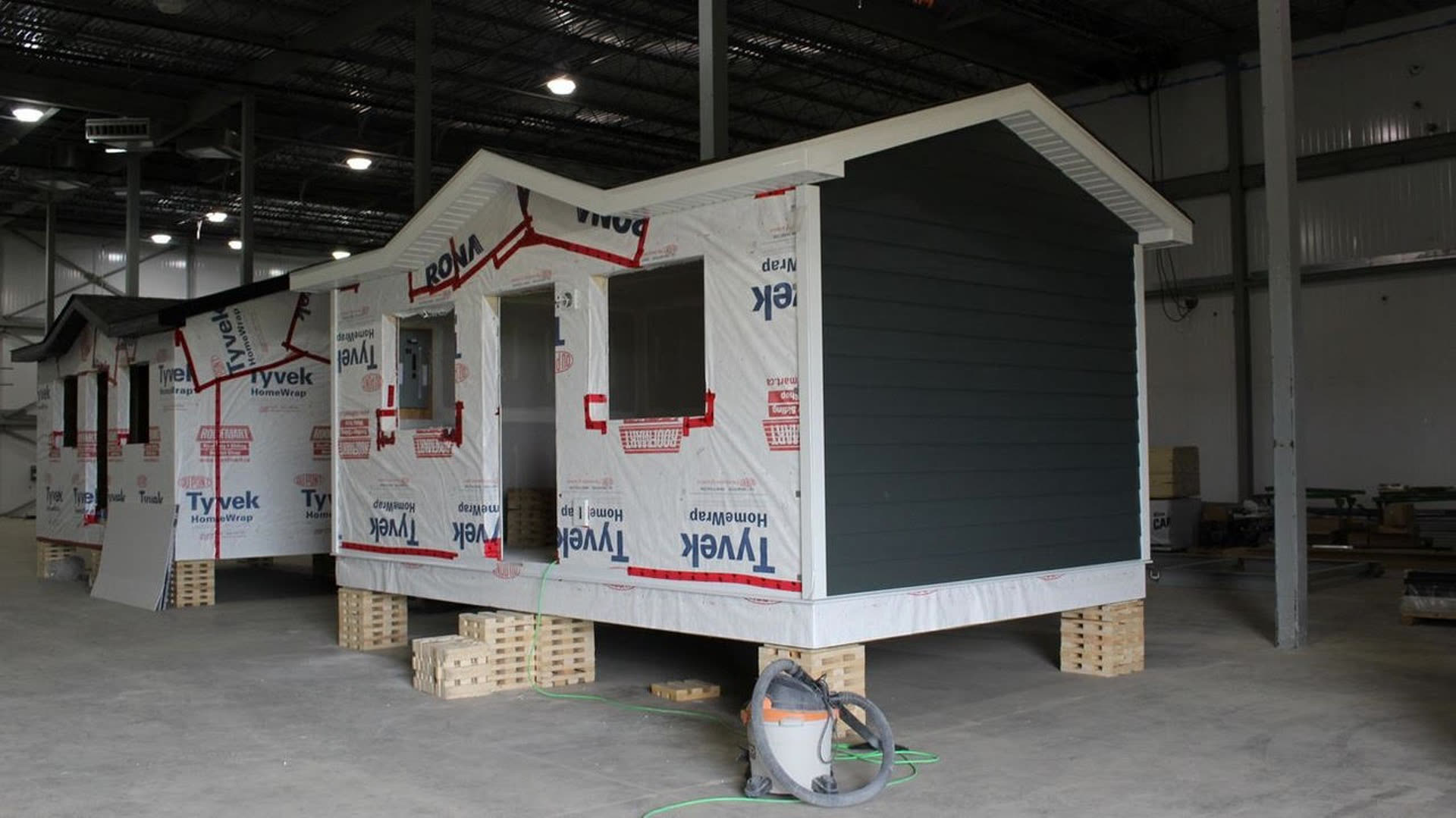 Herauf modular transitional home
