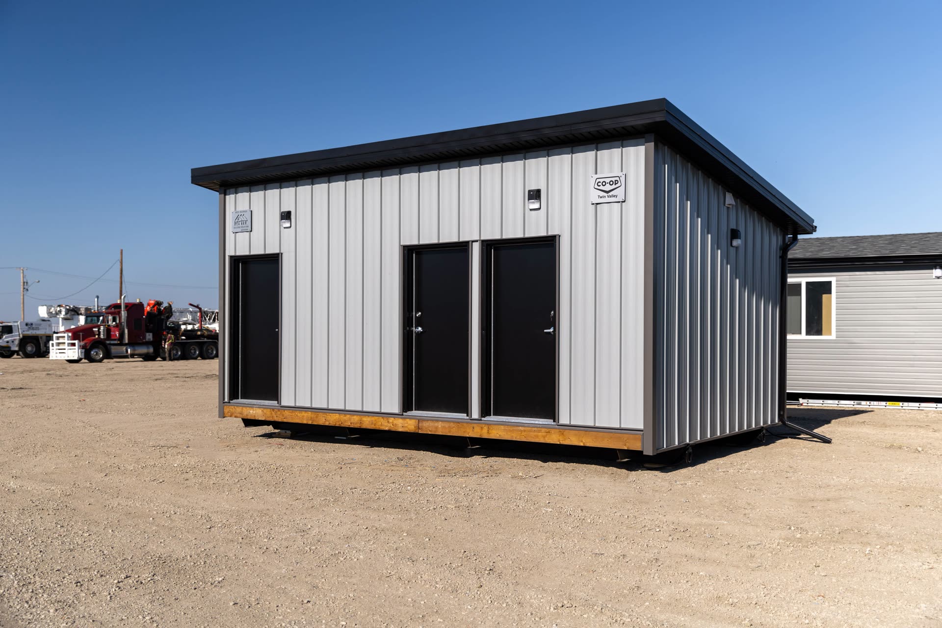 Herauf modular co-op shower facility