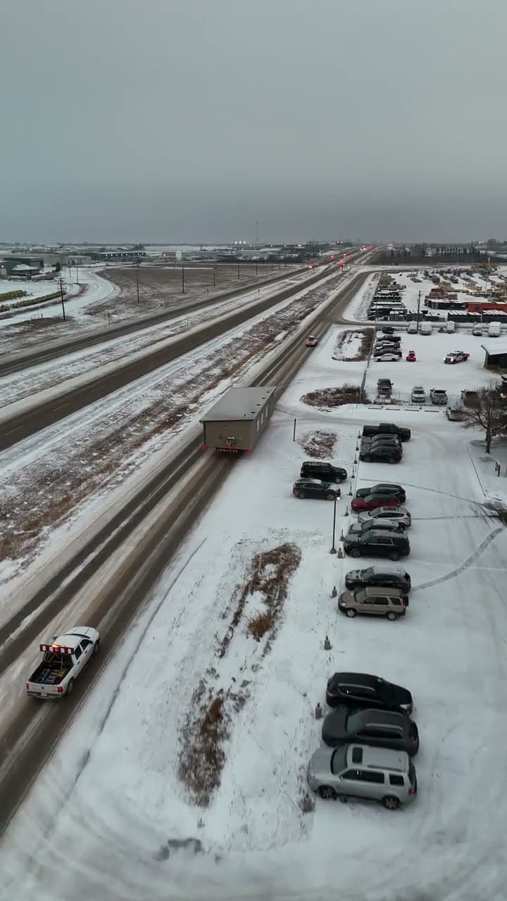Winter highway, module in convoy
